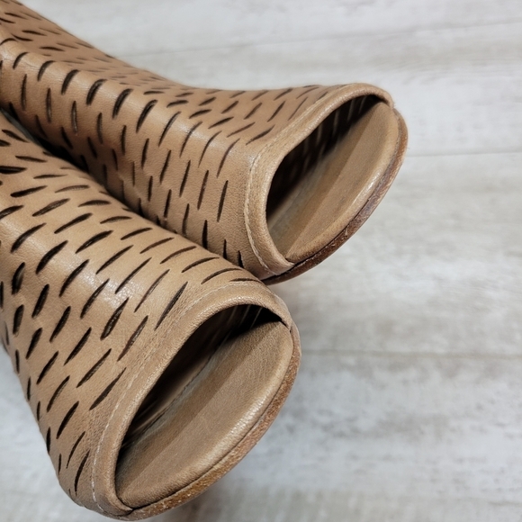 Vero Cuoio Laser Cut Leather Open Toe Booties 36 - Picture 6 of 9